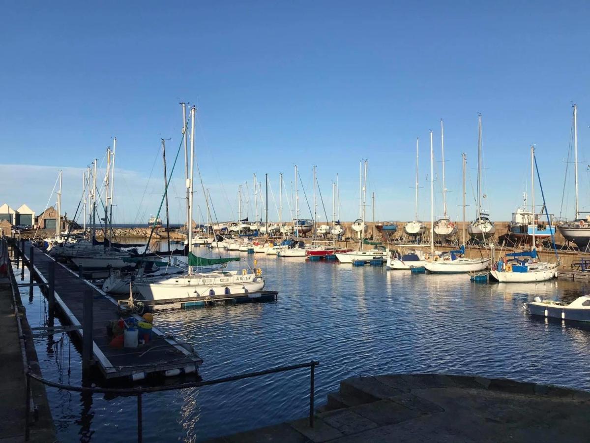 Skerry View - Overlooking The Moray Firth - Close To Beaches, Harbour, Shops And Restaurants Apartment Lossiemouth Bagian luar foto