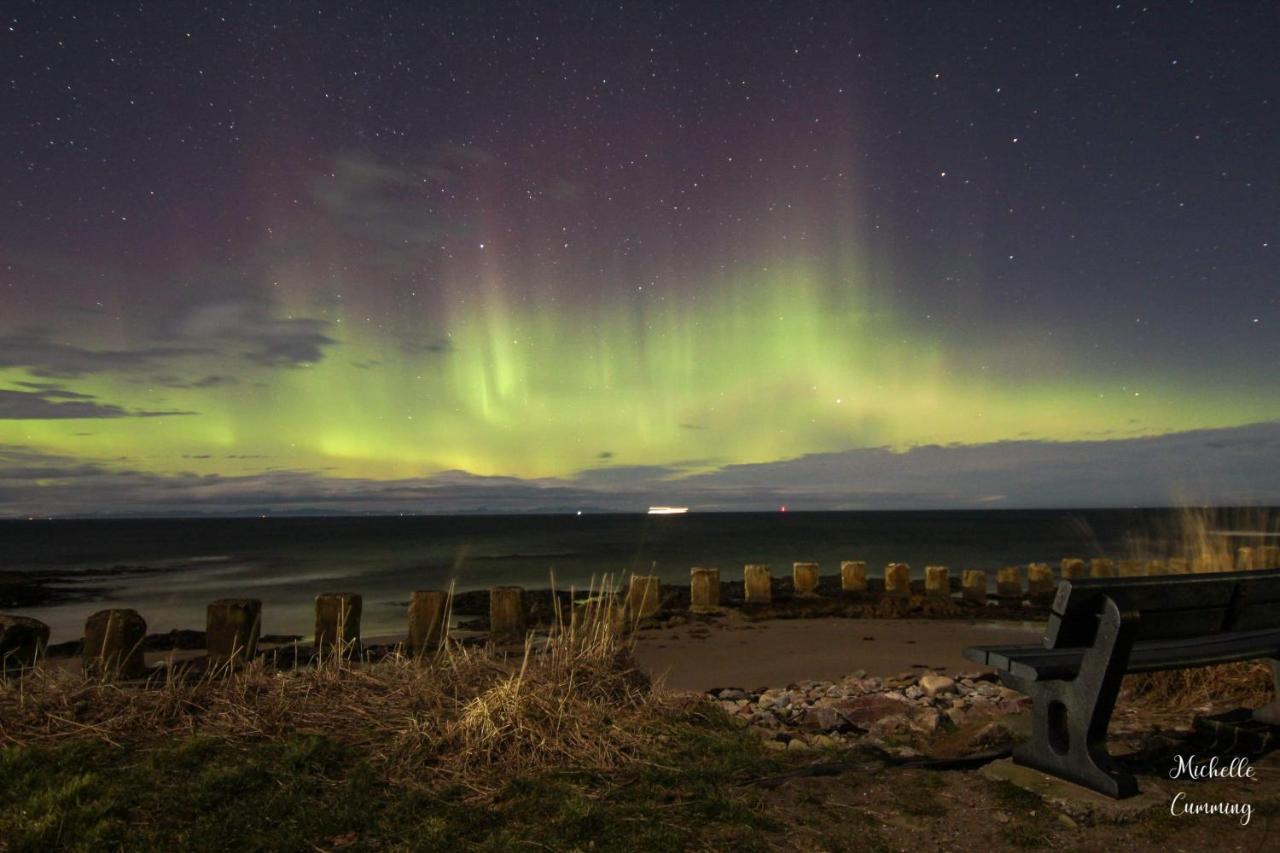 Skerry View - Overlooking The Moray Firth - Close To Beaches, Harbour, Shops And Restaurants Apartment Lossiemouth Bagian luar foto